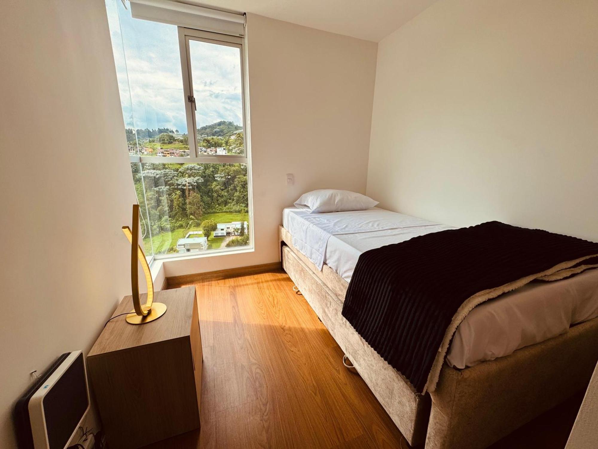 Espectacular Vista, Apto De Lujo, Piscina, Gym Apartment Manizales